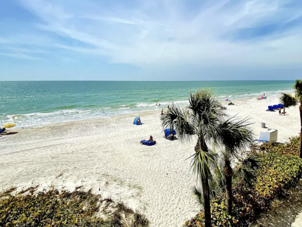 On Beach Vacation Condo in Madeira Beach